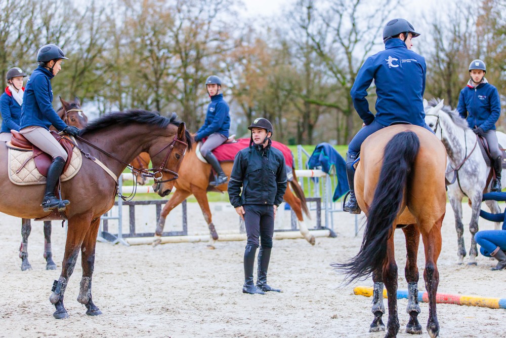 métier cheval "Enseignant(e) responsable pédagogique (instructeur)" équiressources
